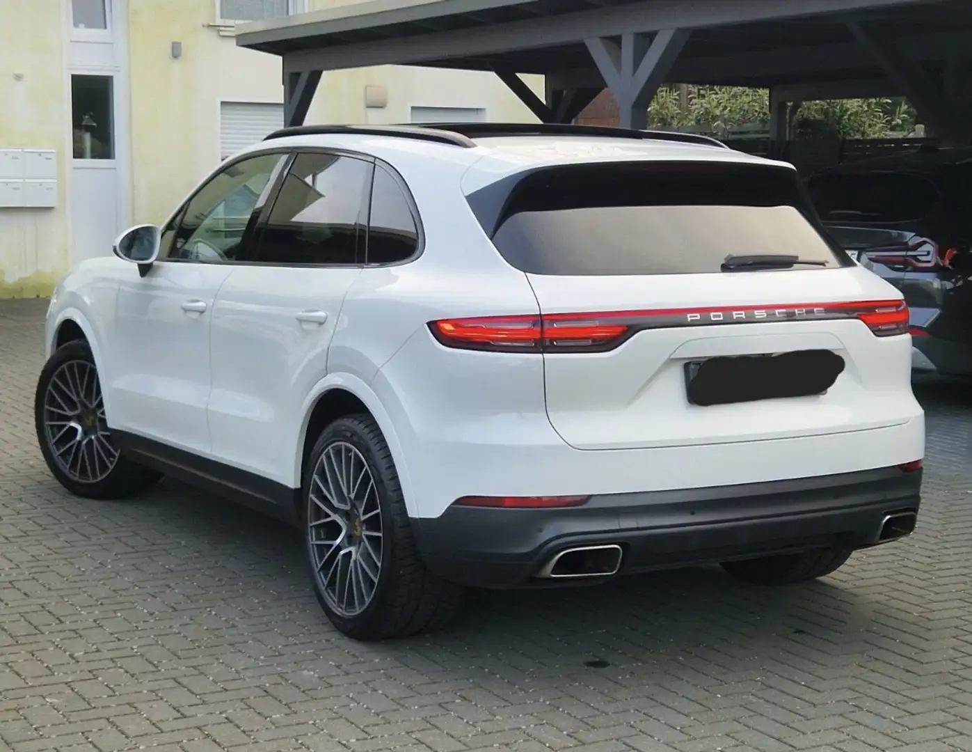 Porsche Cayenne Black Edition deutsches Fahrzeug - 2