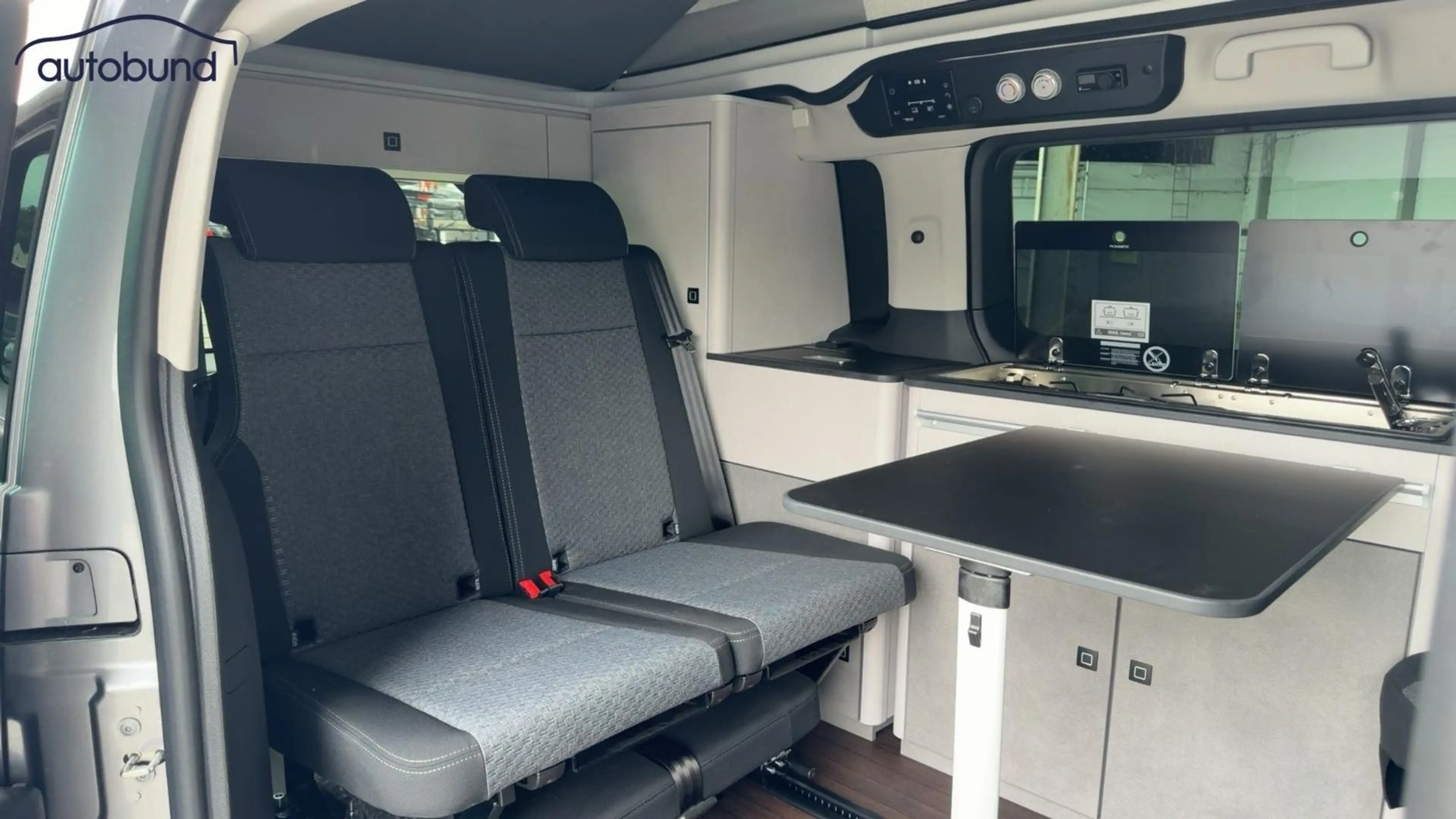 Peugeot Traveller Campster 2,0 BlueHDI 145 Alu KA LED — photo 9