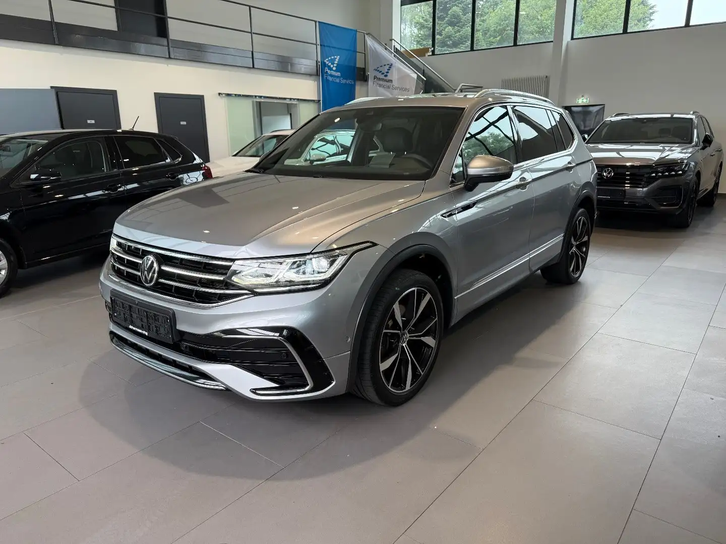 Volkswagen Tiguan Allspace Tiguan Allsp. R-Line 4M AID/MATRIX/STHZ/360°/AHK Argent - 1