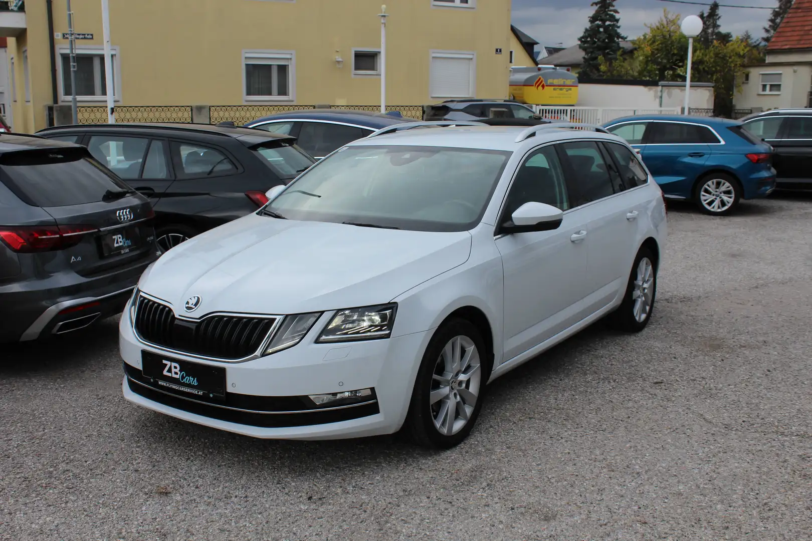Skoda Octavia Style 1.6 TDI DSG 1. Besitz // NAVI // LED // Tempomat Weiß - 1