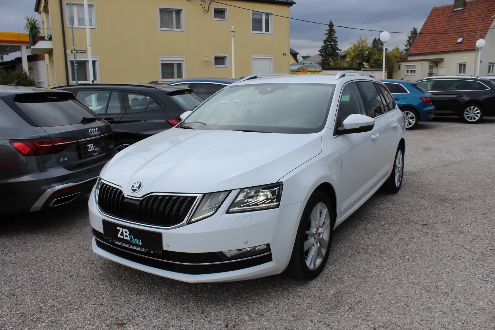 Skoda Octavia Style 1.6 TDI DSG 1. Besitz // NAVI // LED // Tempomat Weiß - 2