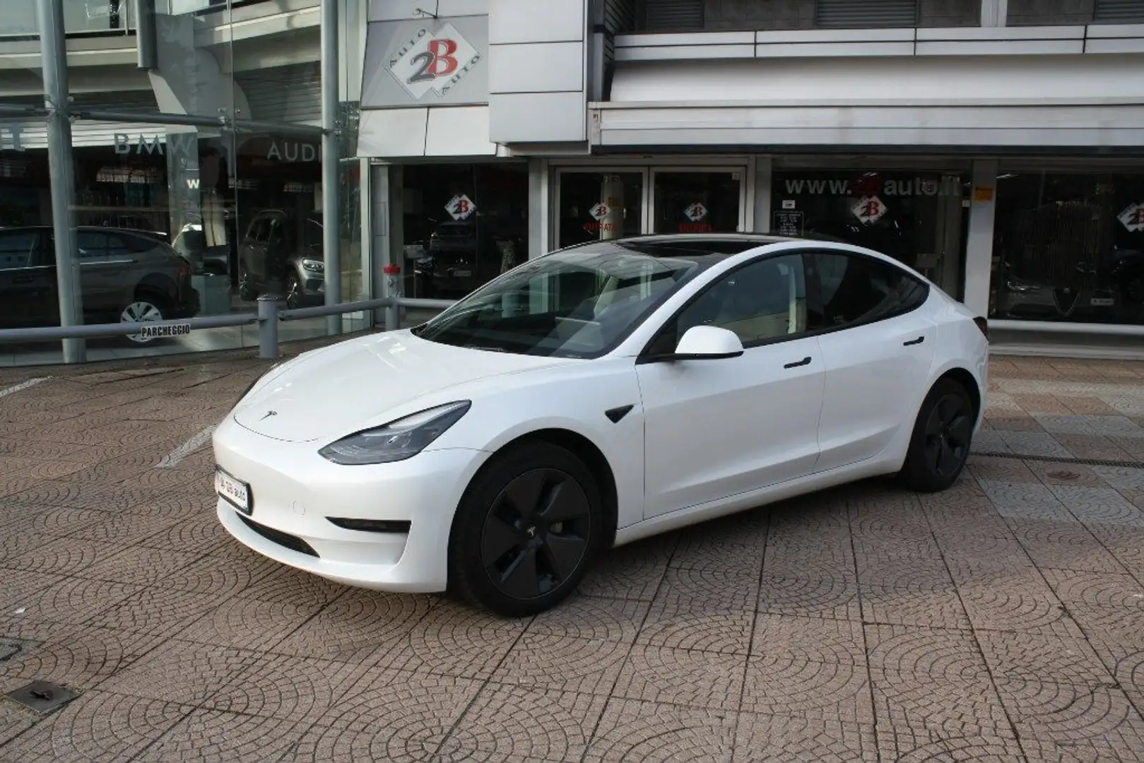 Tesla Model 3 RWD Bianco - 1