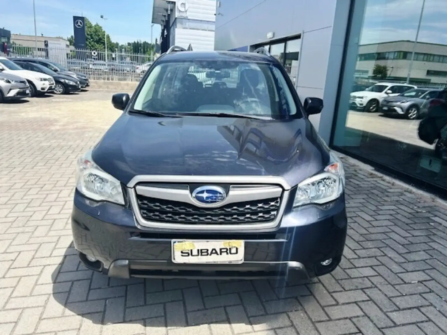 Subaru Forester 2.0i BI-Fuel Style Gris - 2