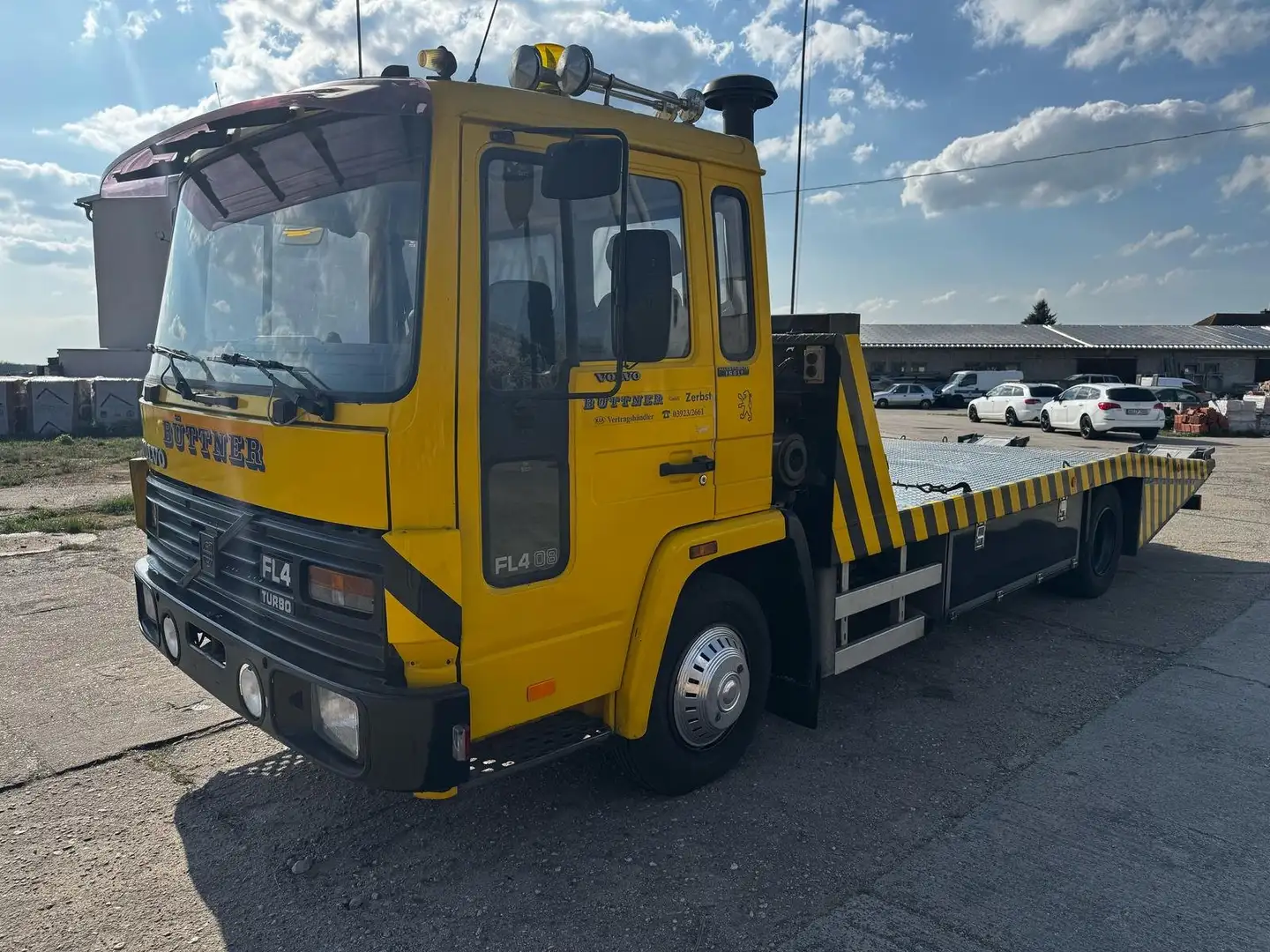 Volvo FL408 Giallo - 1