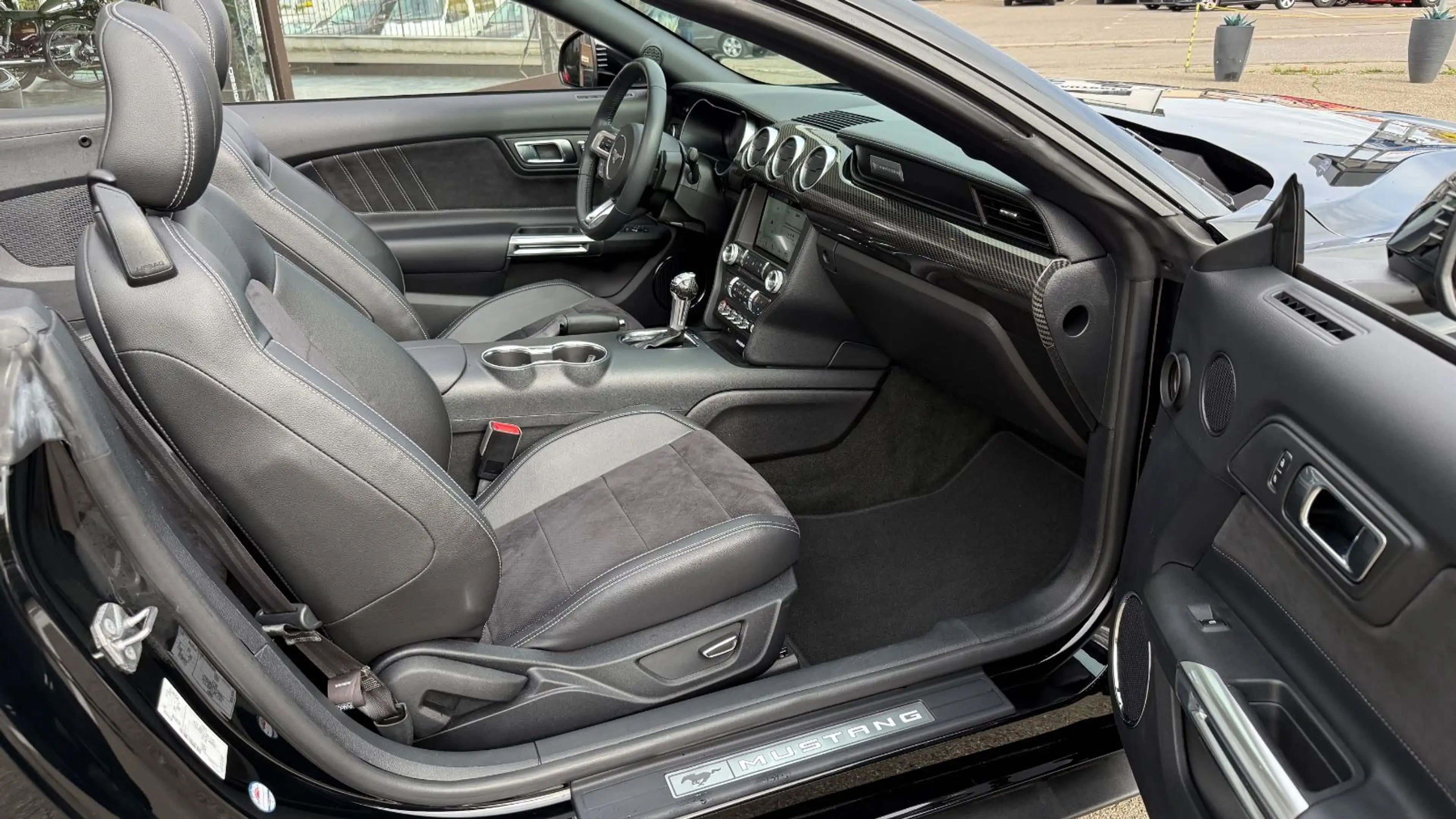 Ford Mustang GT 5.0 Cabrio*ACC*Kamera*All Black!TOP — photo 15