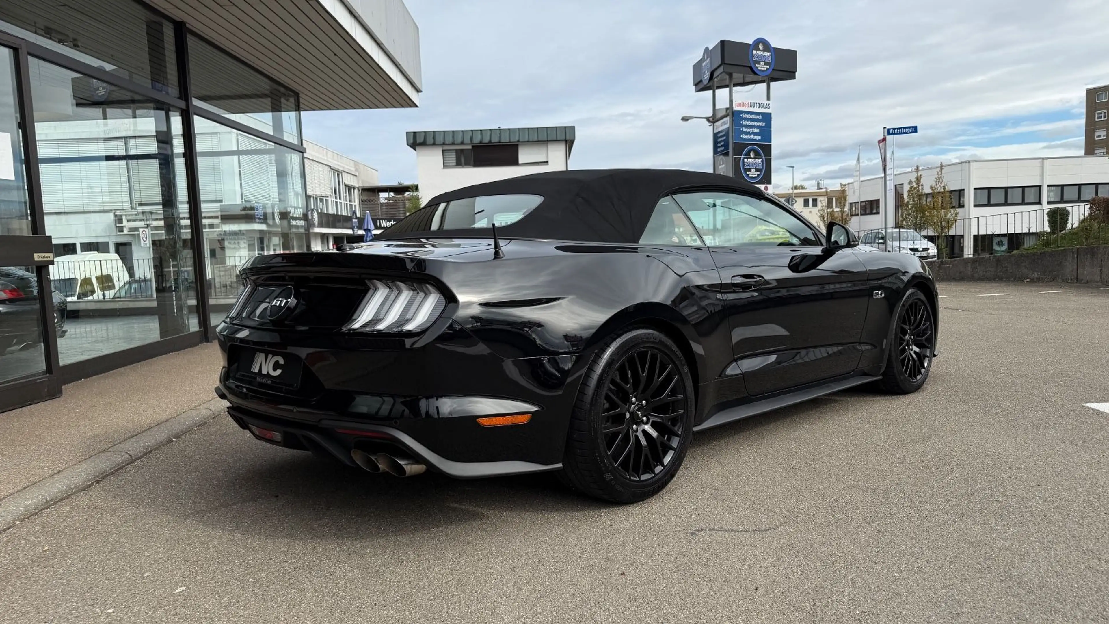 Ford Mustang GT 5.0 Cabrio*ACC*Kamera*All Black!TOP — photo 3