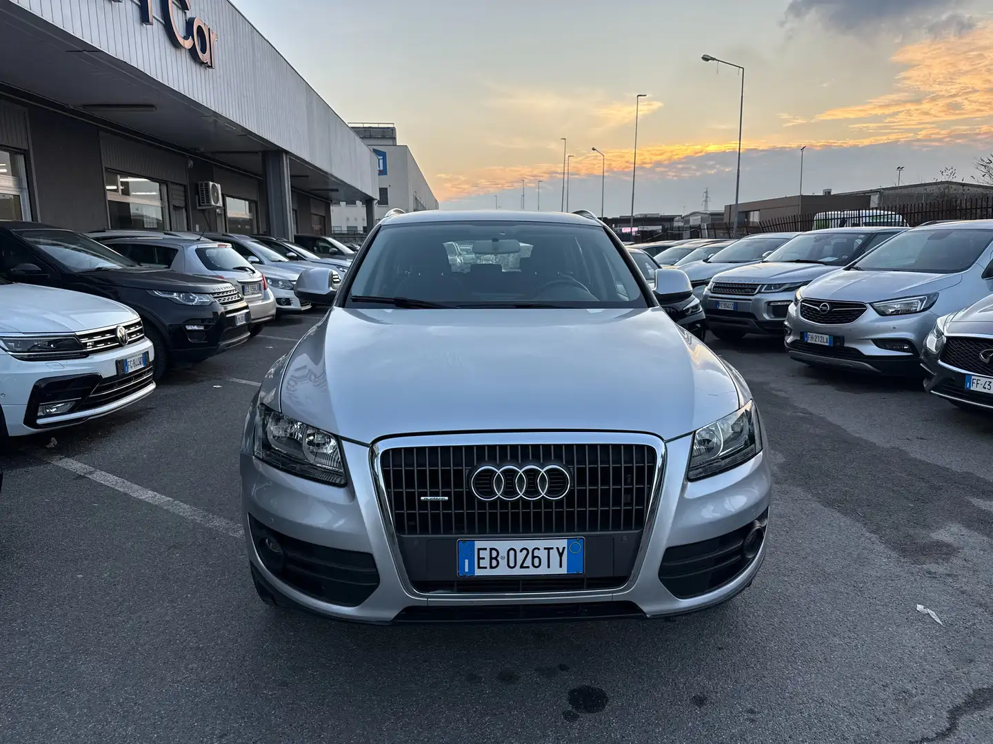 Audi Q5 2.0 tdi quattro 170cv s-tronic dpf Gri - 2