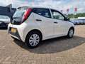 Toyota Aygo 1.0 VVT-i x-fun Wit - thumbnail 3