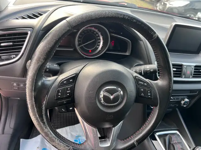 Mazda Mazda3 view 13