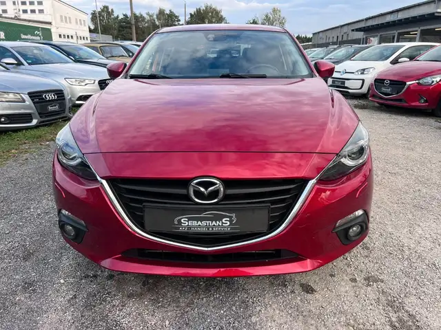 Mazda Mazda3 view 2
