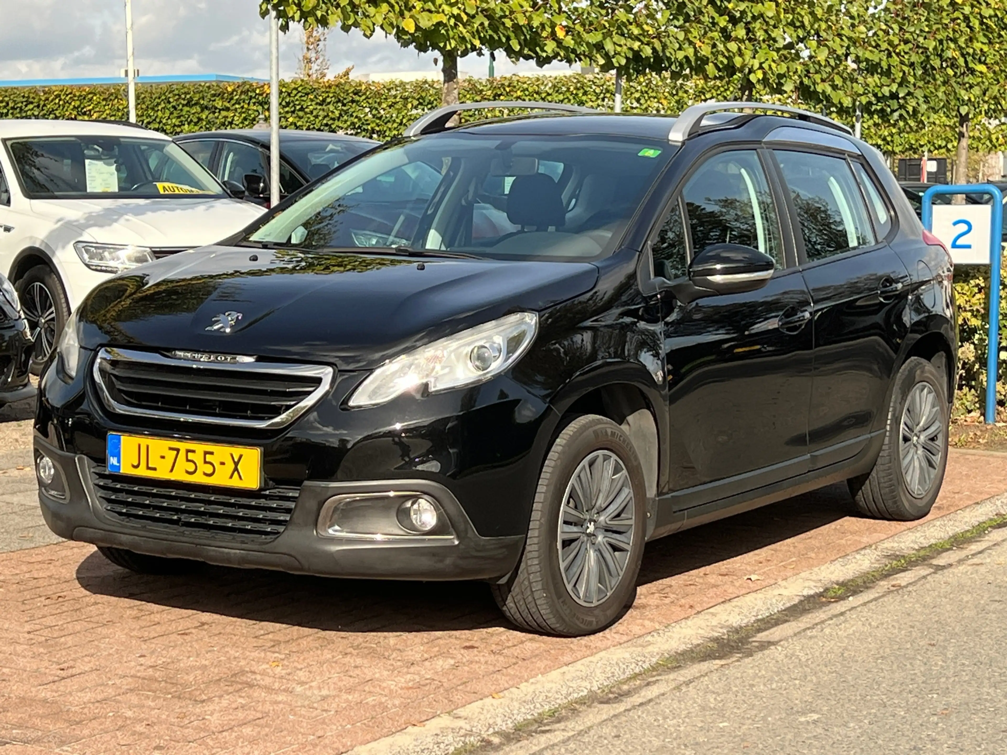 Peugeot 2008 1.2 PureTech Blue Lion — photo 3