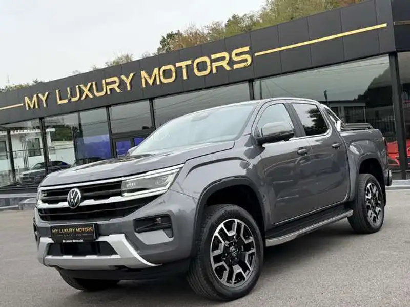 VOLKSWAGEN Amarok