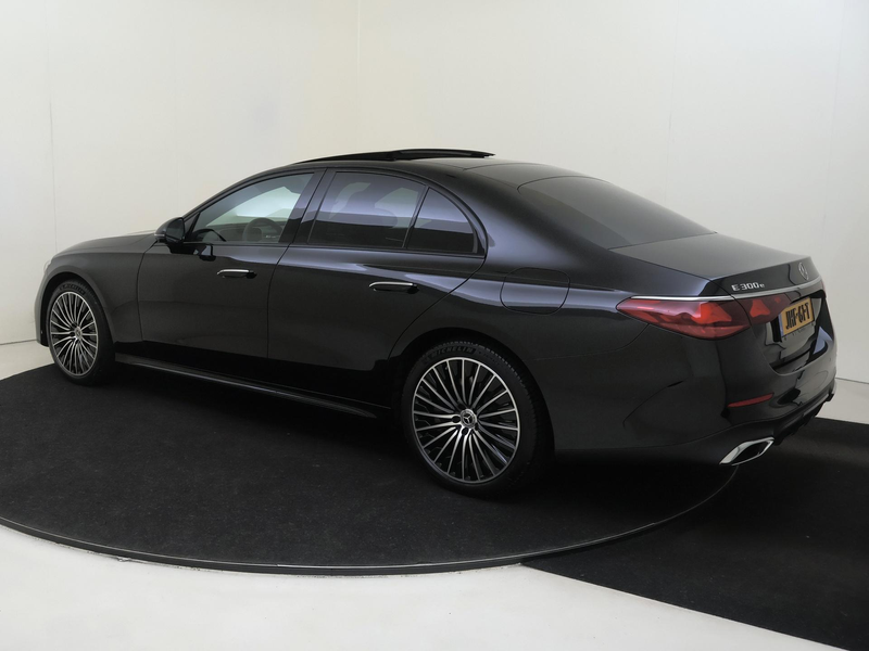 Mercedes-Benz E 300 e Sport Edition Premium pakket /Panoramadak /Super — photo 4