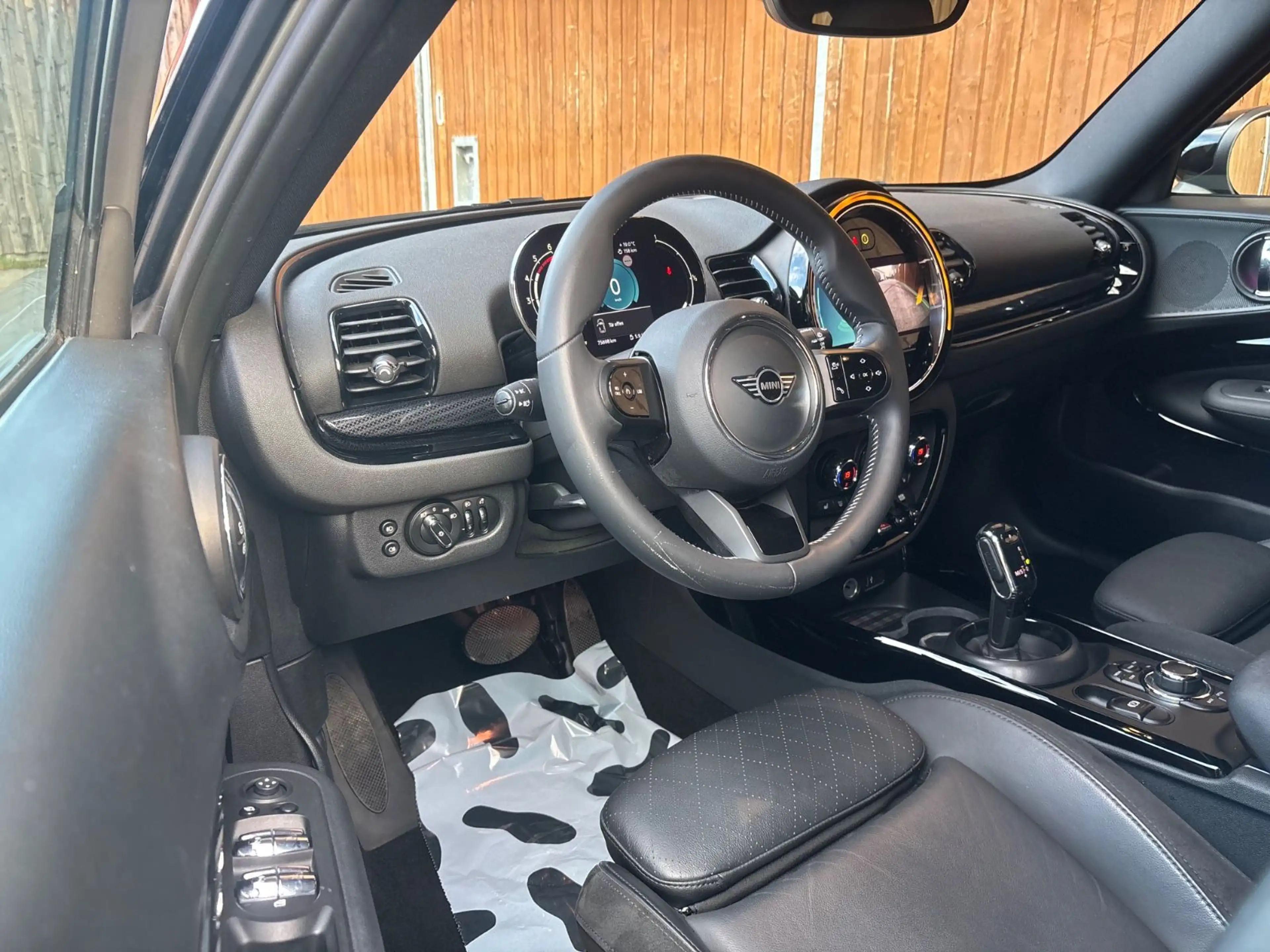 MINI Cooper D Clubman LederCrossPunch Kamera LED Navi — photo 9