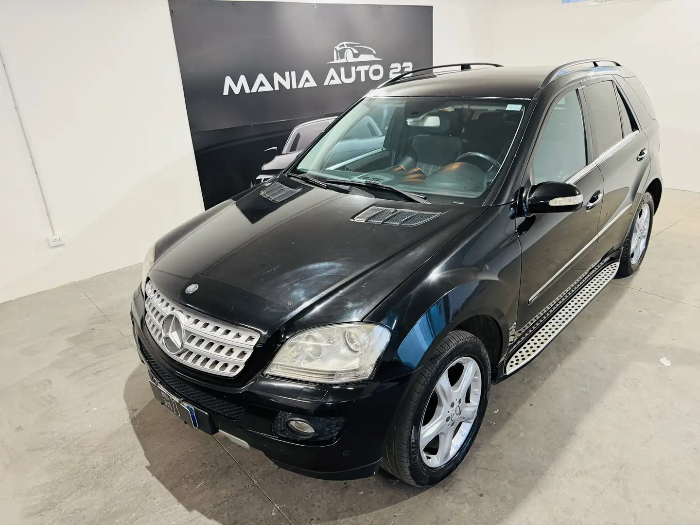 Mercedes-Benz ML 320 Classe M - W164 cdi Sport auto*pedane*full* Nero - 2