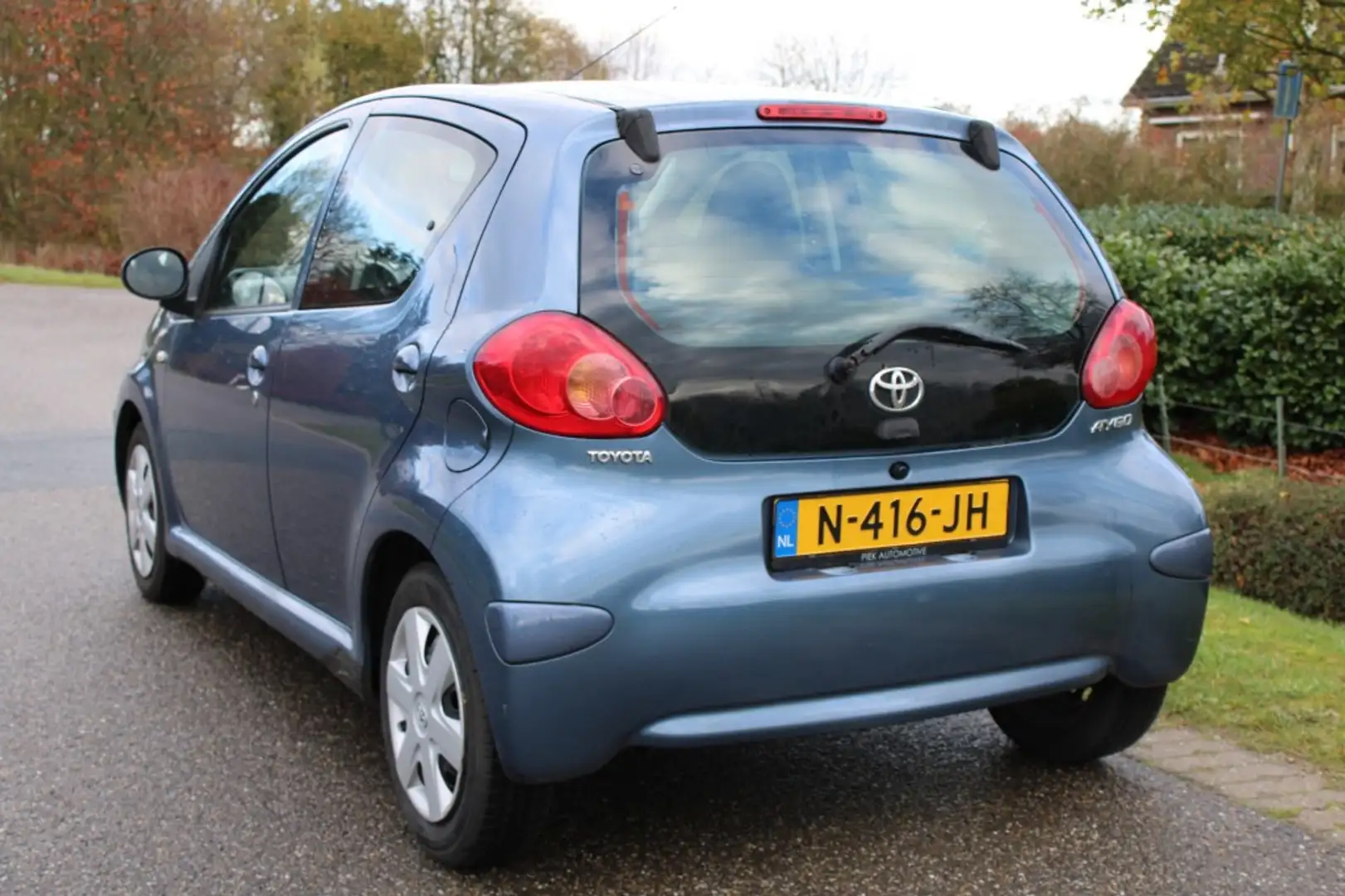 Toyota Aygo 1.0-12V + 68pk airco/el.pakket 5-deurs Blu/Azzurro - 2