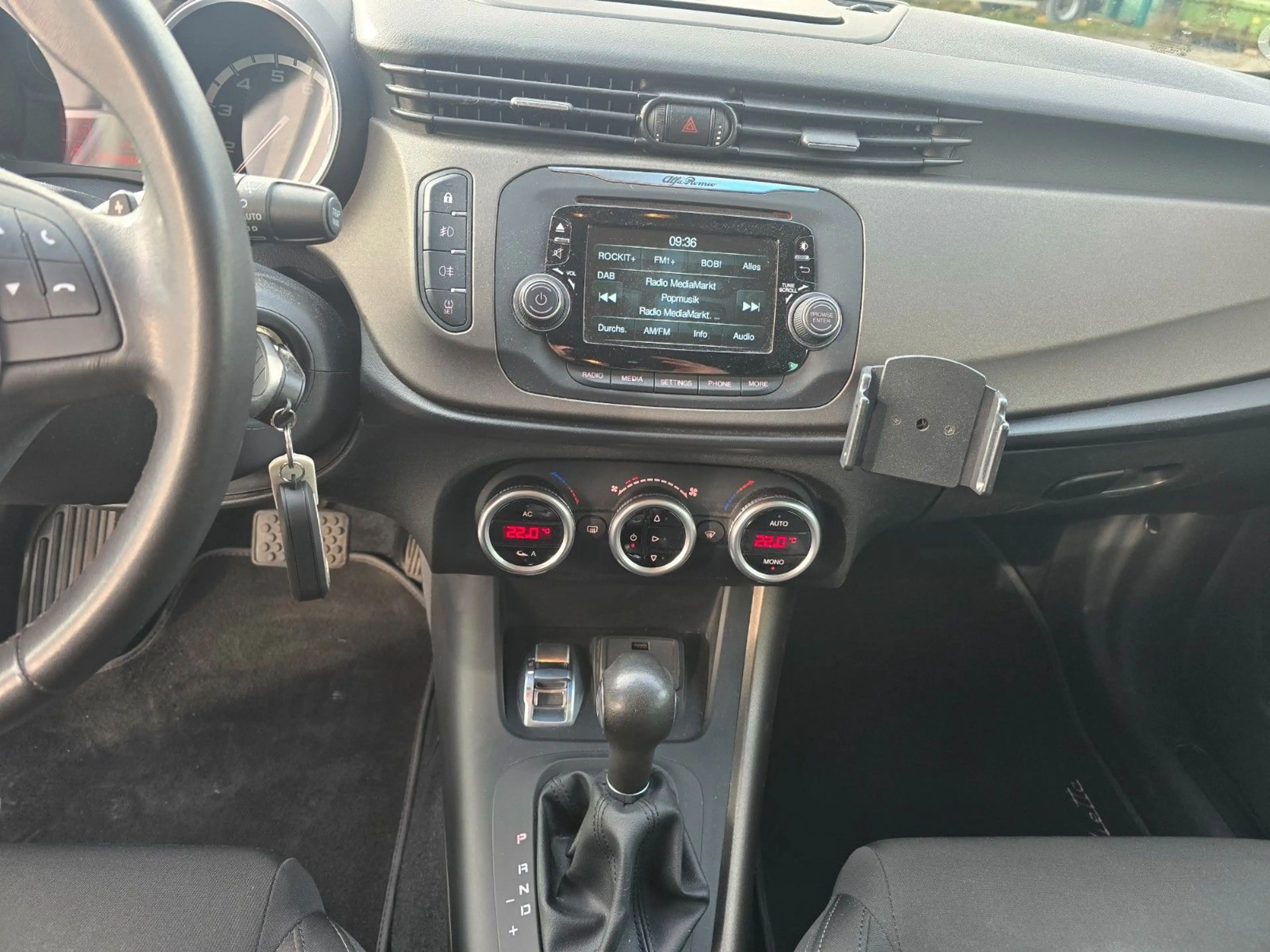 Alfa Romeo Giulietta Turismo *AUTOMATIK*DAB*EURO-6 — photo 12