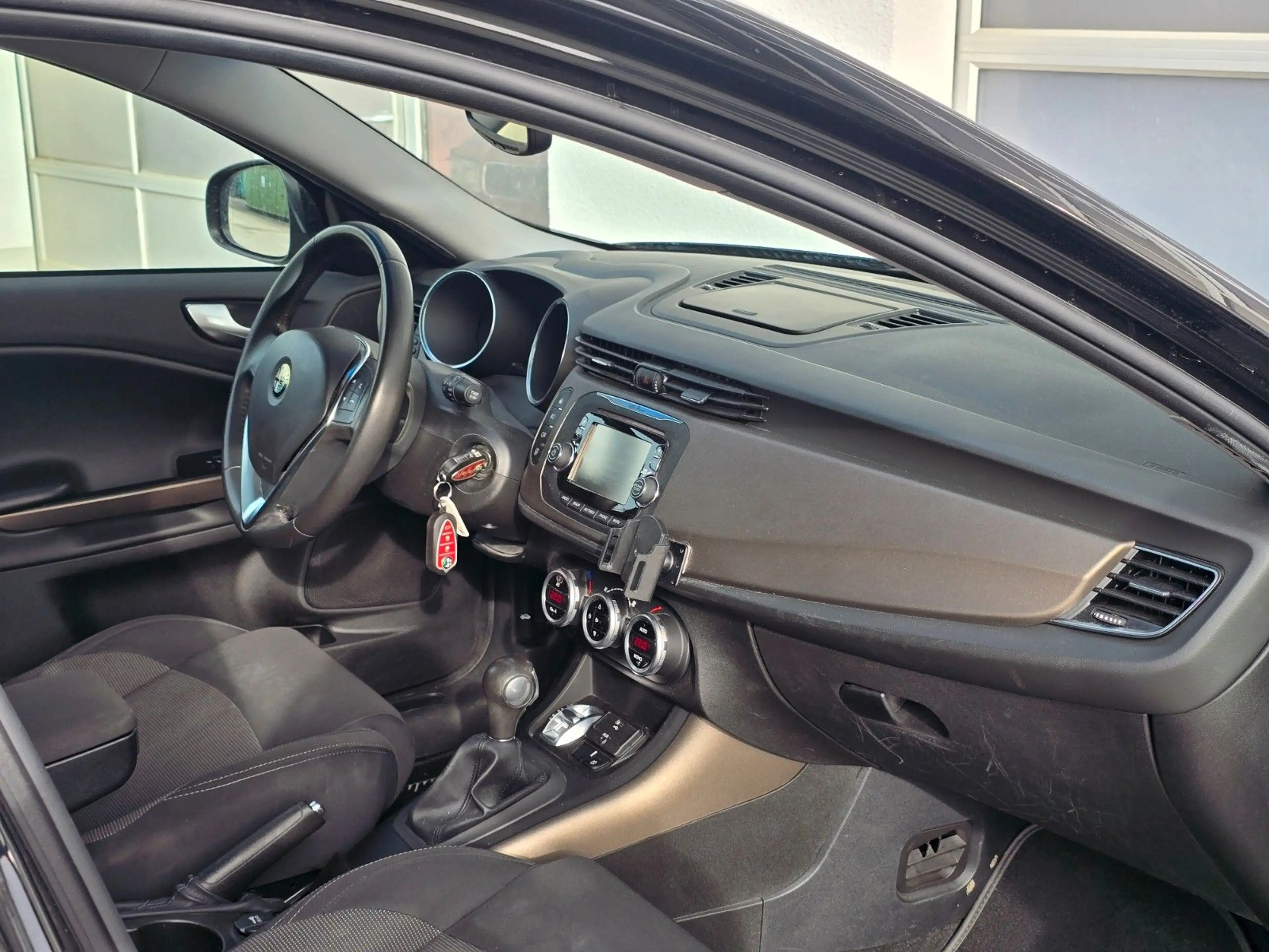 Alfa Romeo Giulietta Turismo *AUTOMATIK*DAB*EURO-6 — photo 14
