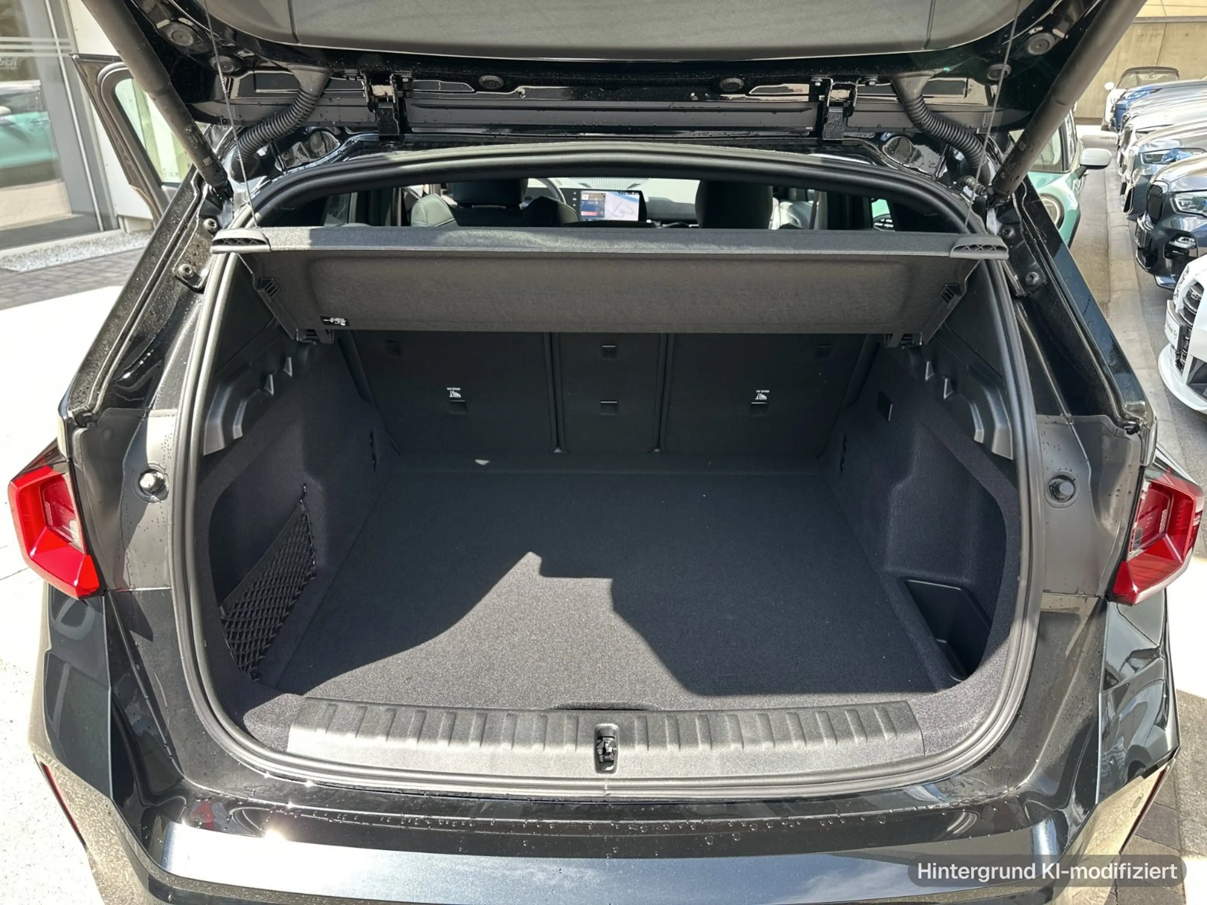 BMW iX1 eDrive20 (U11) M Sportpaket Head-Up HK HiFi — photo 13