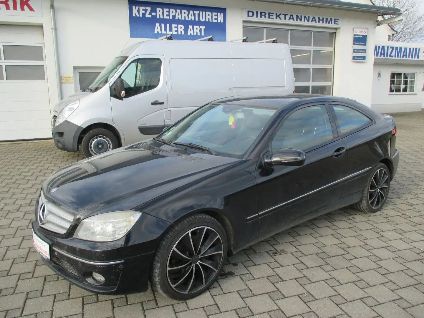 Mercedes-Benz CLC Kompressor Schwarz - 1
