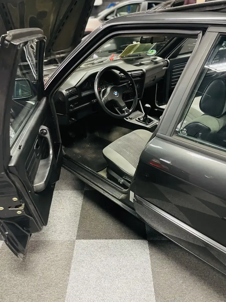 BMW 318 E30 318i touring, foto 5