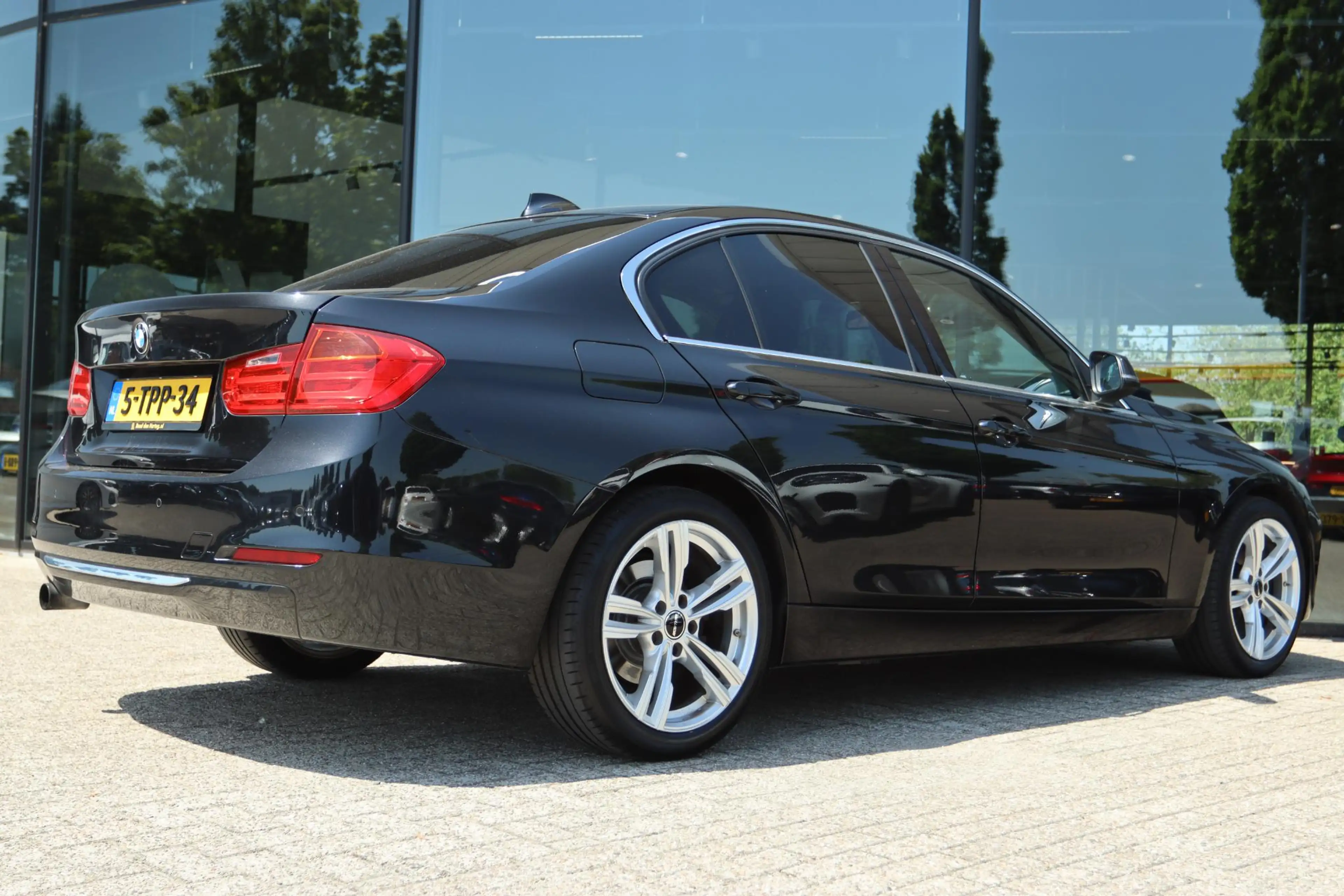 BMW 316 3-SERIE 316I HIGH EXECUTIVE AUT. | LEDER | NAVI | — photo 2