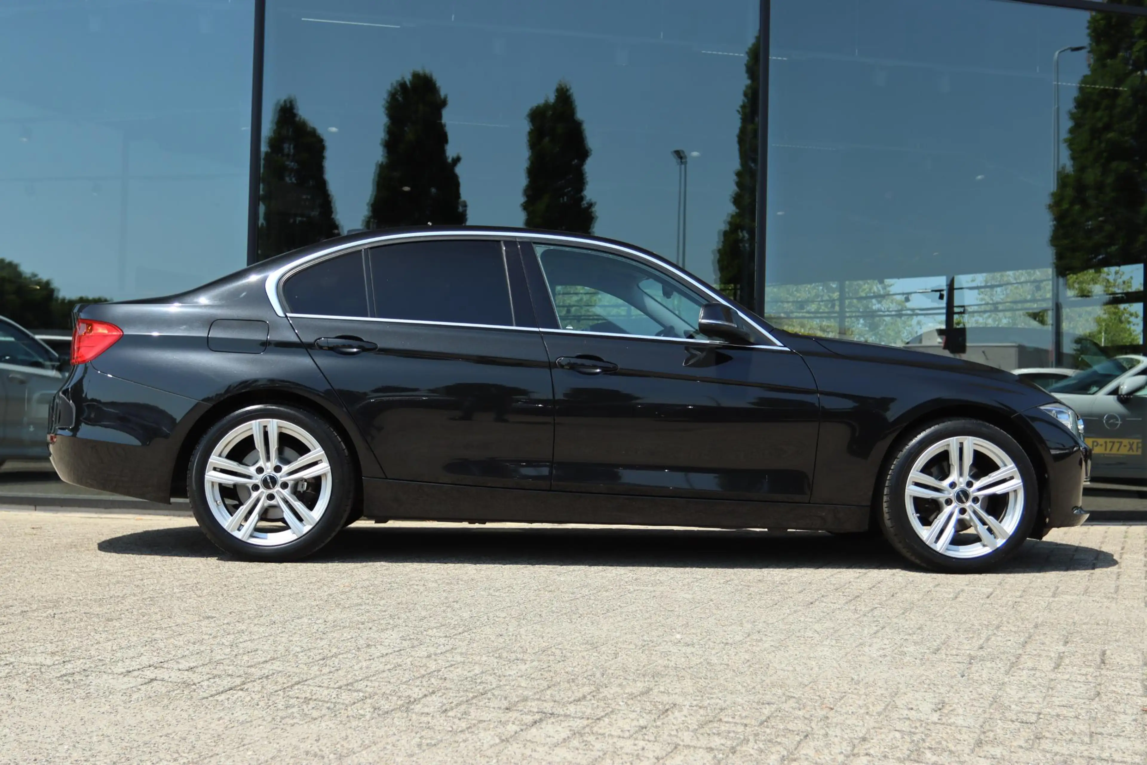 BMW 316 3-SERIE 316I HIGH EXECUTIVE AUT. | LEDER | NAVI | — photo 8