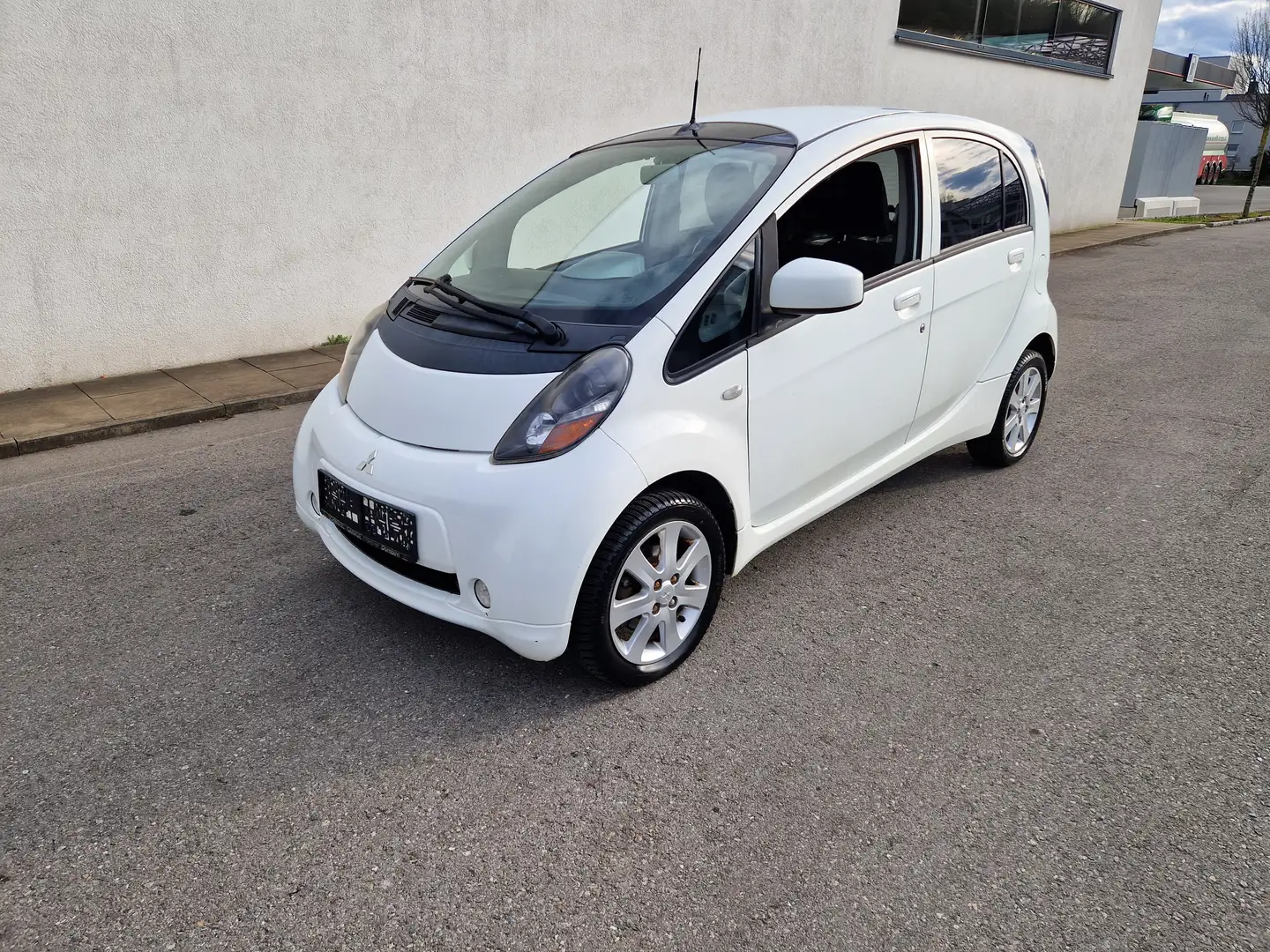 Mitsubishi I-MiEV iMiEV Elektro 16kWh bijela - 1