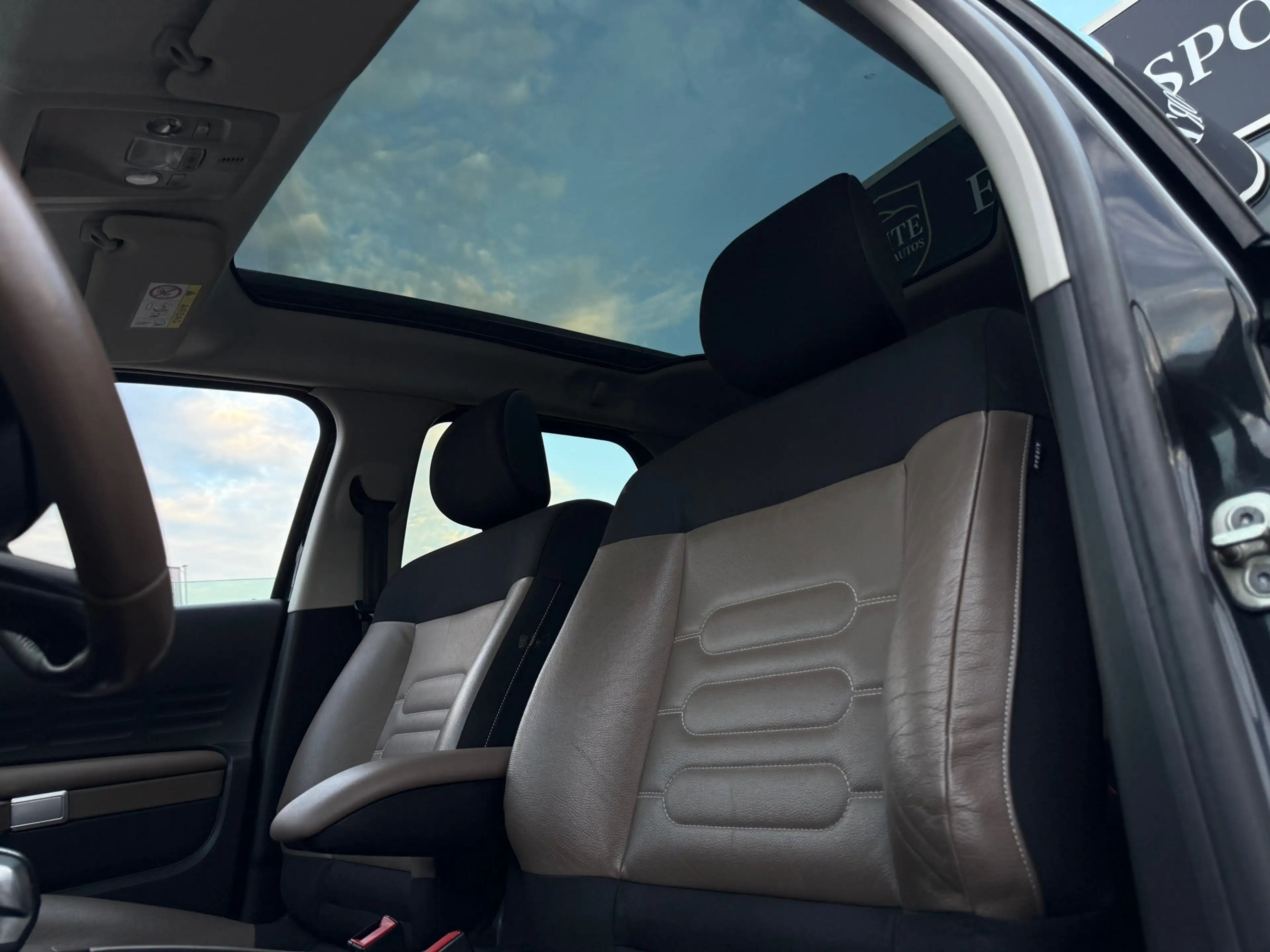 Citroen C4 Cactus 1.2 PureTech Business Plus I Pano I camera I Navi — photo 11