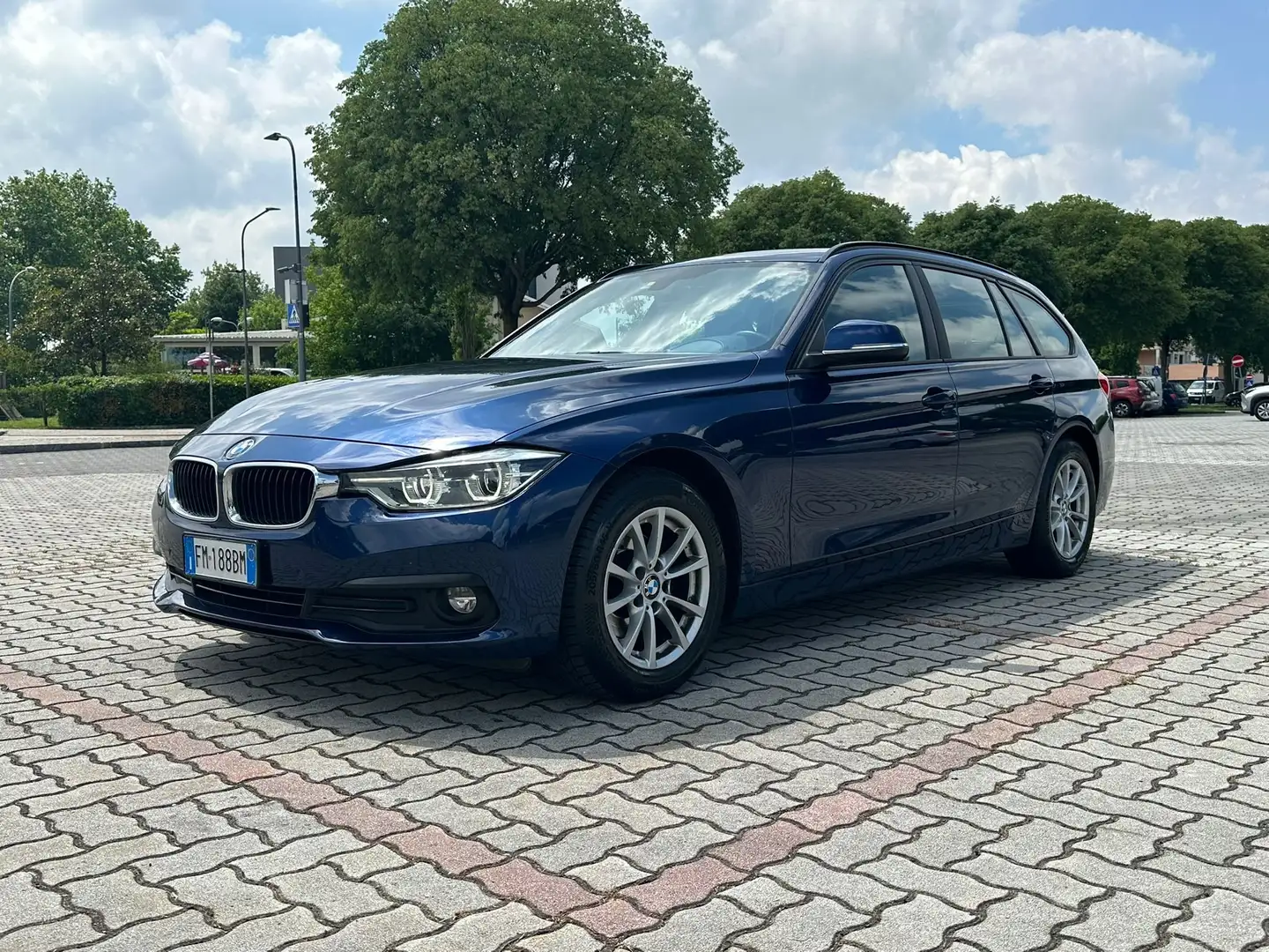 BMW 316 Serie 3 F31 Touring 316d Business Advantage Blu/Azzurro - 1