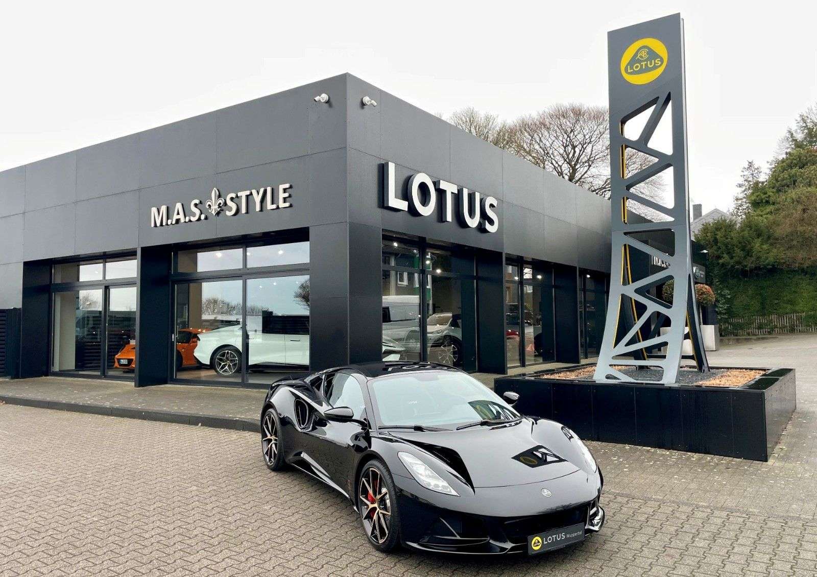 Second hand Lotus Emira 3.5