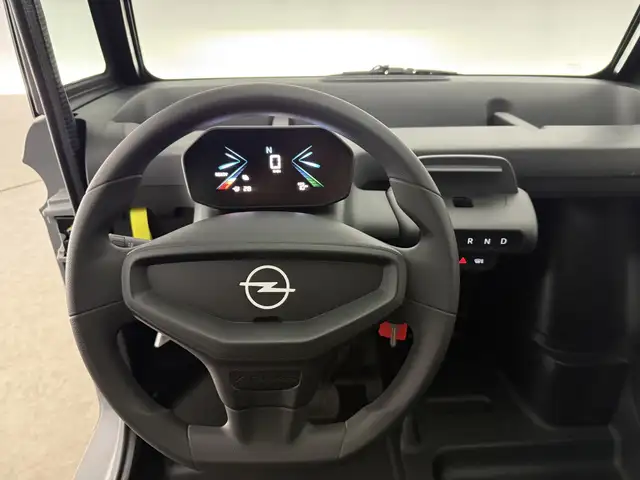 Opel Rocks-E view 2