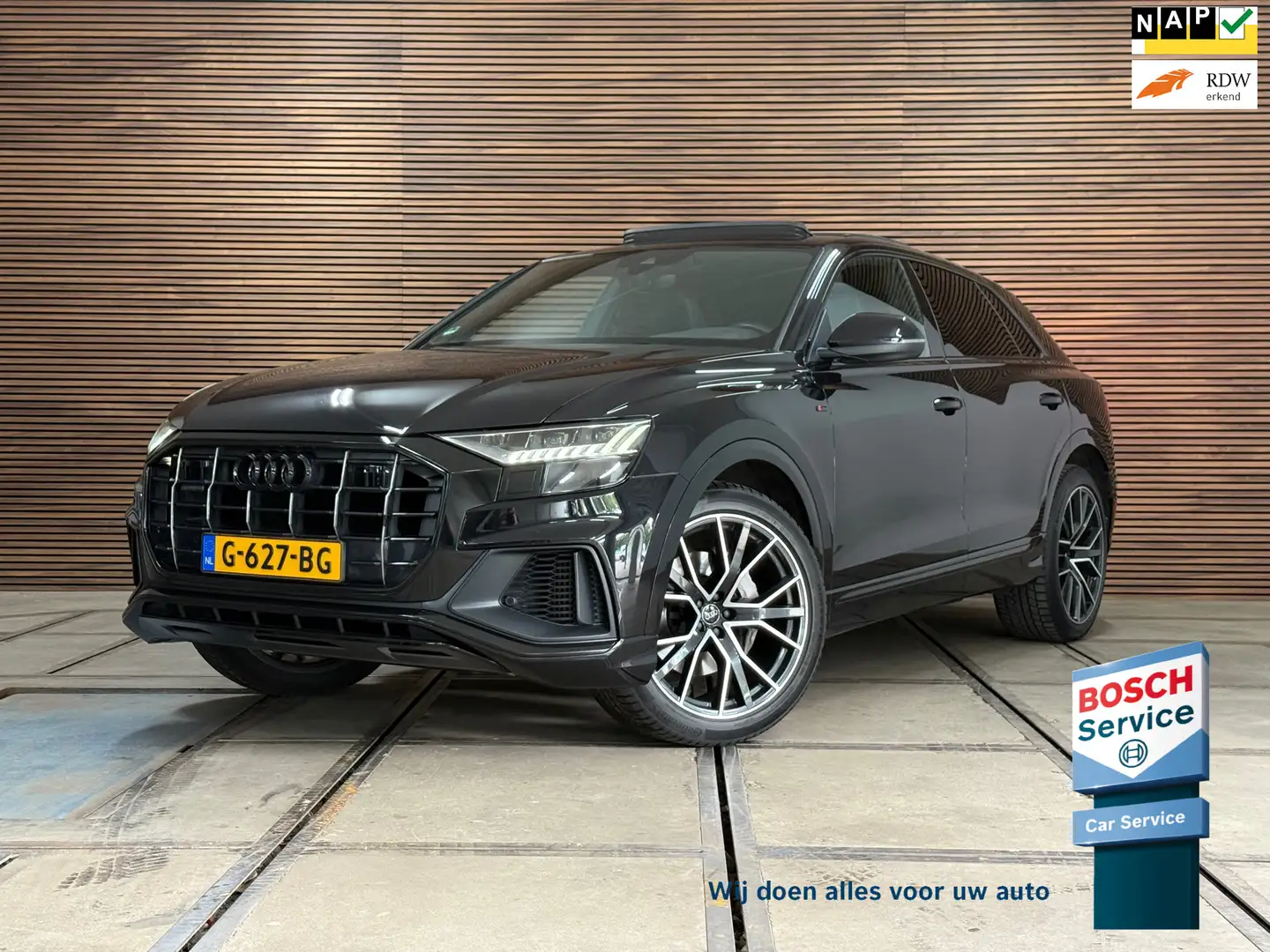 Audi Q8 55 TFSI quattro Pro Line Plus PANO/ MATRIX LED/ 22 Zwart - 1