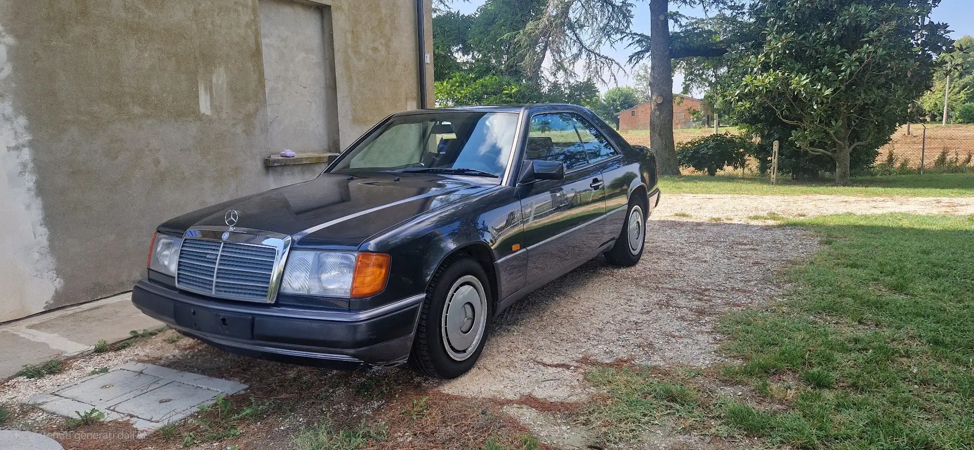 Mercedes-Benz 200 - 1