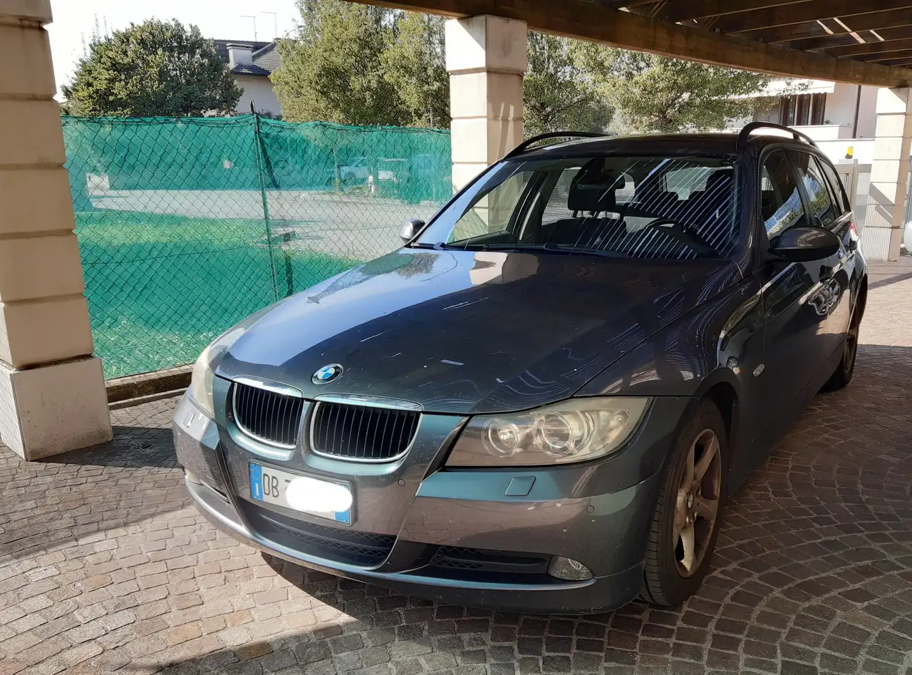 BMW 320