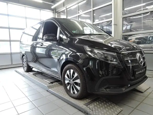 Mercedes-Benz EQV 300 Lang Vorklimatisierung*360°*MultiBeam