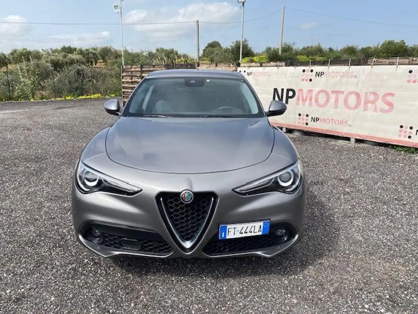 Alfa Romeo Stelvio 2.2 T.diesel 190CV AT8 RWD Exec. Grijs - 2