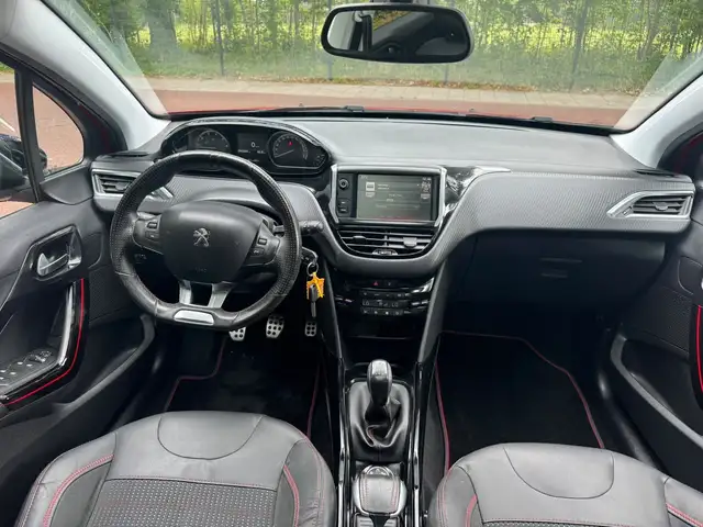 Peugeot 2008 view 13
