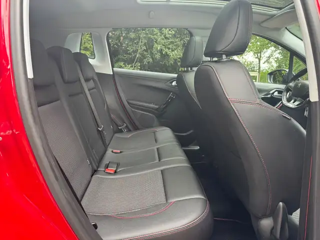 Peugeot 2008 view 17