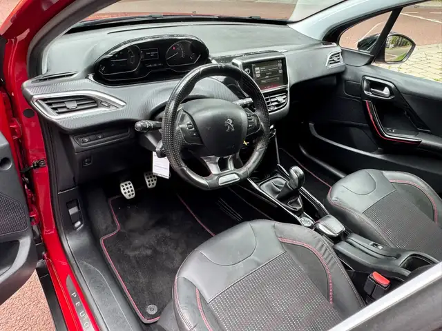 Peugeot 2008 view 10