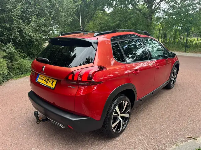 Peugeot 2008 view 6