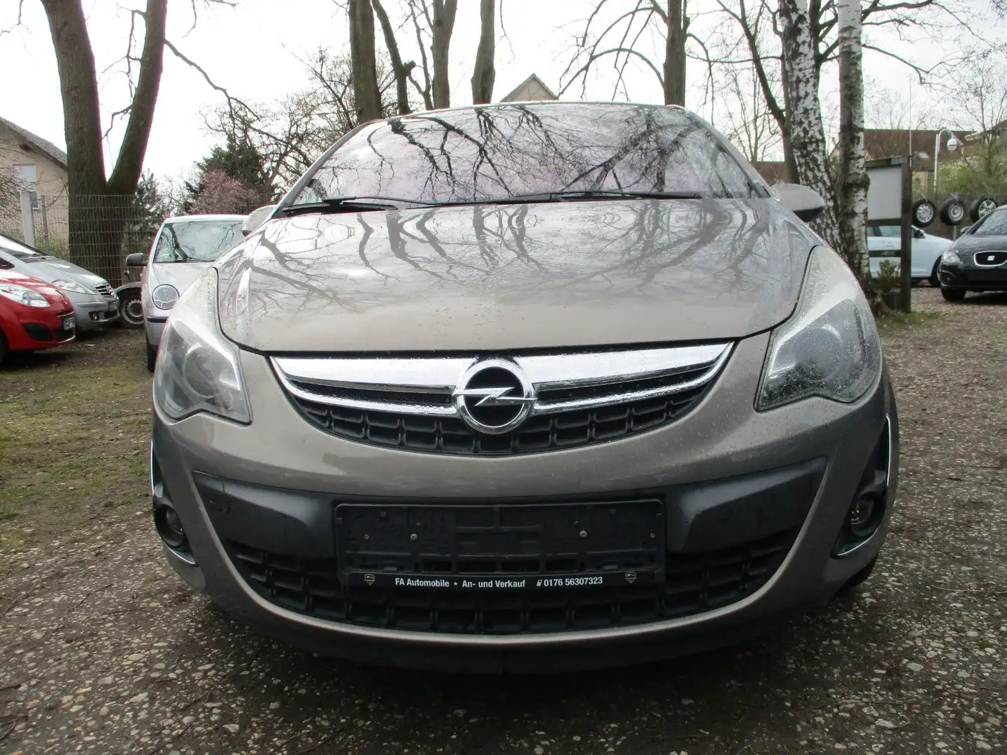 Opel Corsa D Innovation Bruin - 2