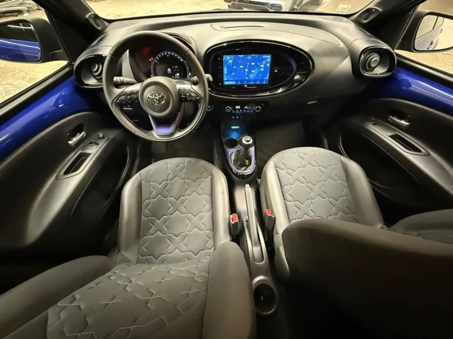 Toyota Aygo X 1.0 VVT-i 72ch Collection MY23 Noir - 2