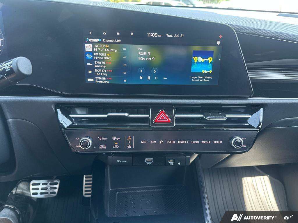 used 2026 Kia Niro car, priced at $39,900