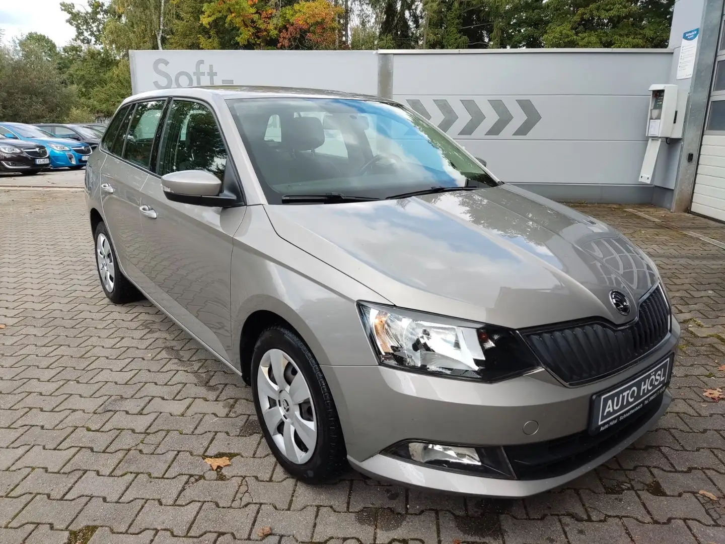 Skoda Fabia 1.0 TSI Ambition Combi*SHZ*Freispr.*Klima* Beige - 1