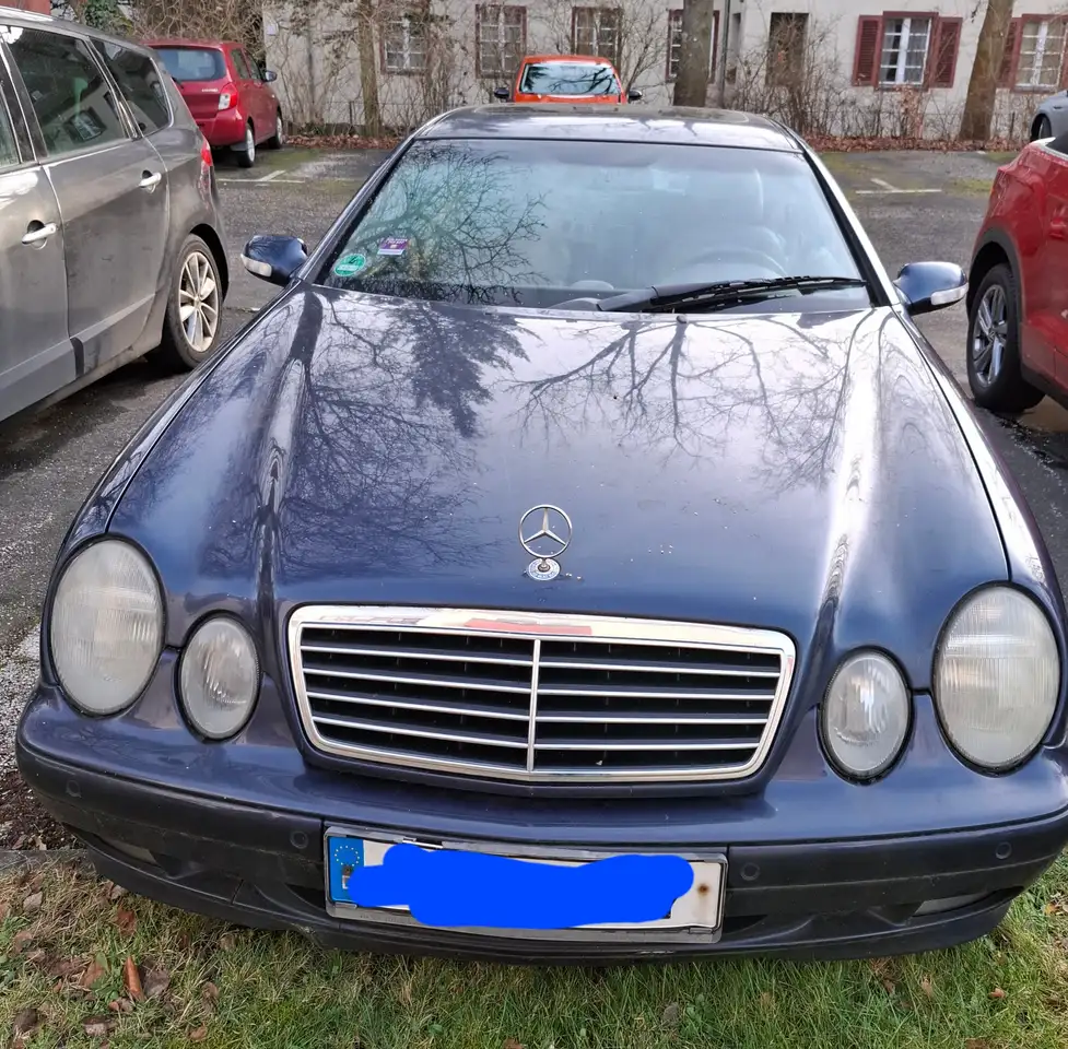 Mercedes-Benz CLK 320