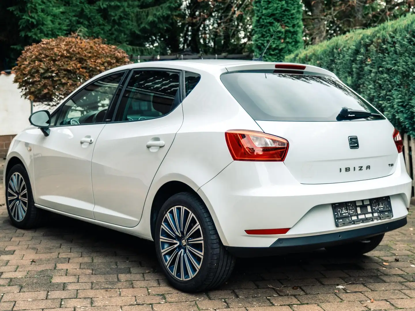 SEAT Ibiza Ibiza 1.0 Eco TSI Connect Weiß - 2