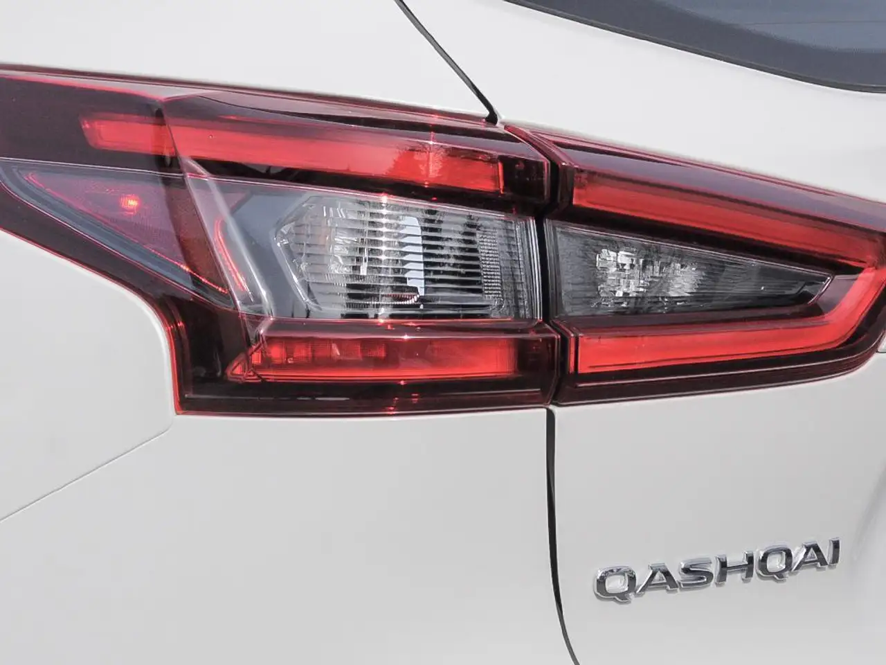 Nissan Qashqai снимка Nissan Qashqai