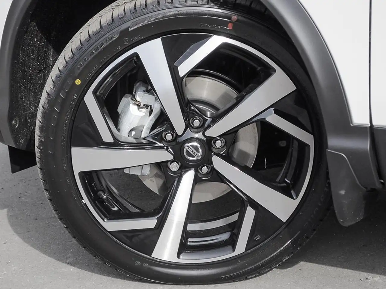 Nissan Qashqai снимка Nissan Qashqai