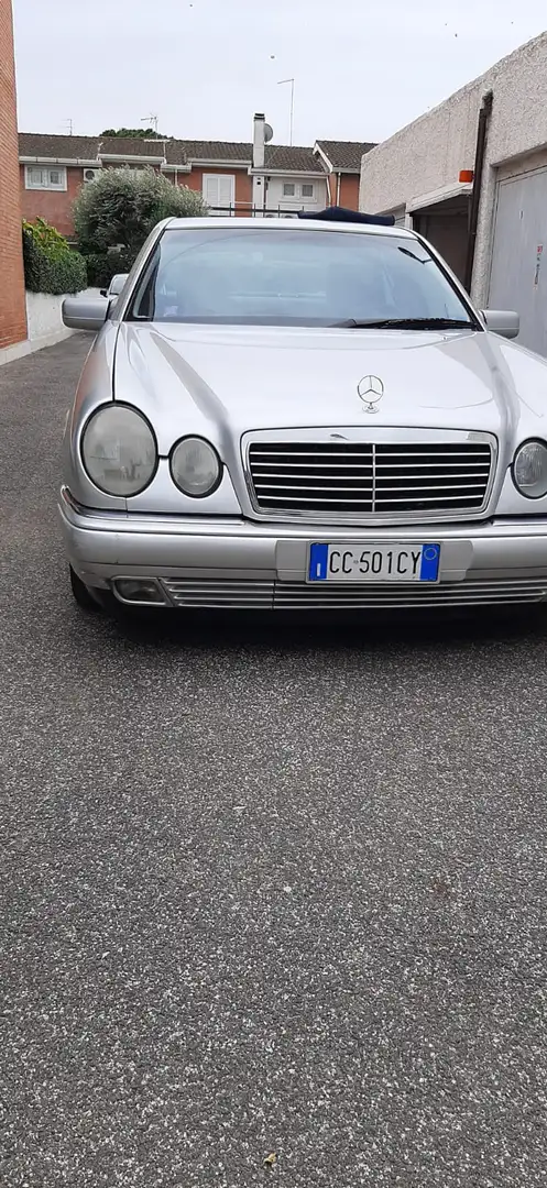Mercedes-Benz E 300 td 4matic - 1